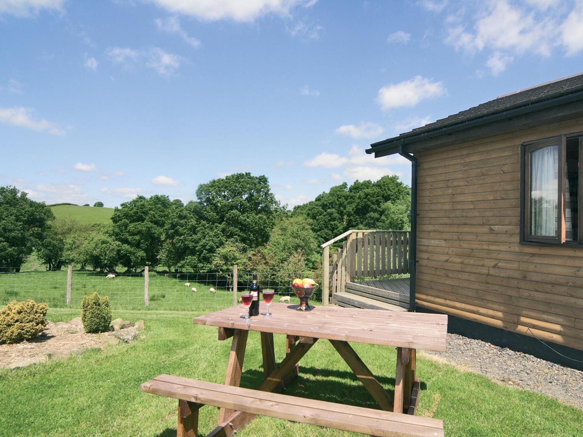 Woodside Lodge - Hw7520 Penybont Exterior photo